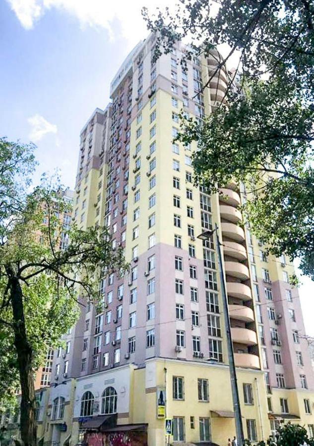 Rent-kiev 2 Min Metro Chernihivska Lux Apartment