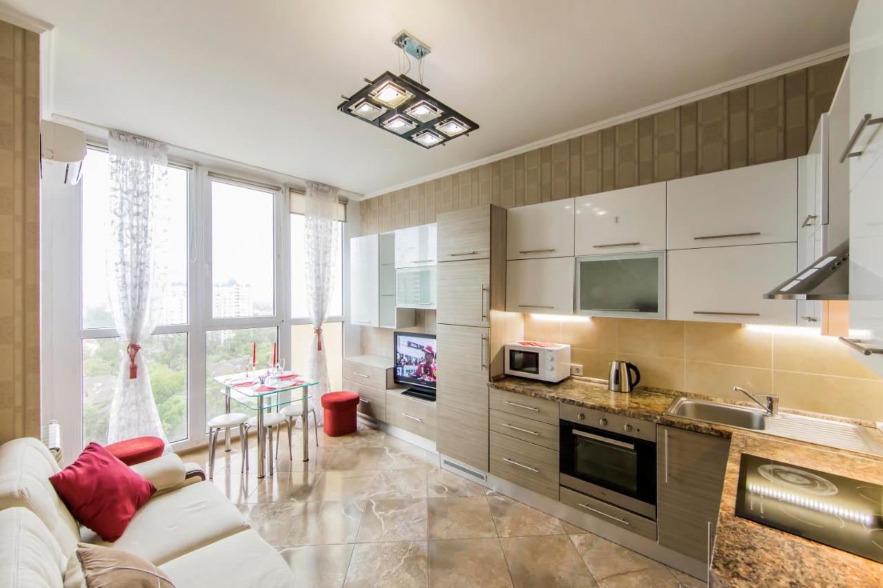 Rent-kiev 2 Min Metro Chernihivska Lux Apartment *