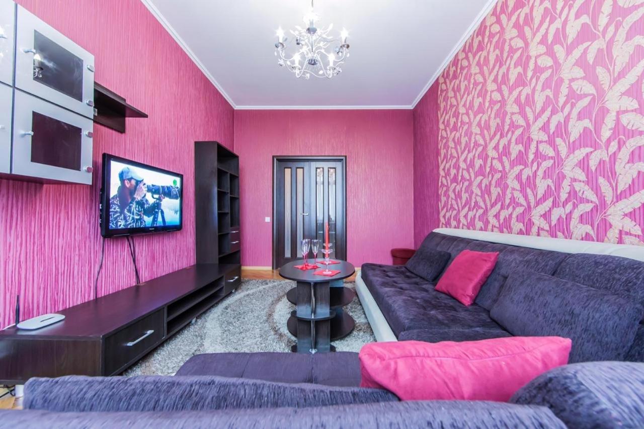 Rent-kiev 2 Min Metro Chernihivska Lux Apartment Kyiv