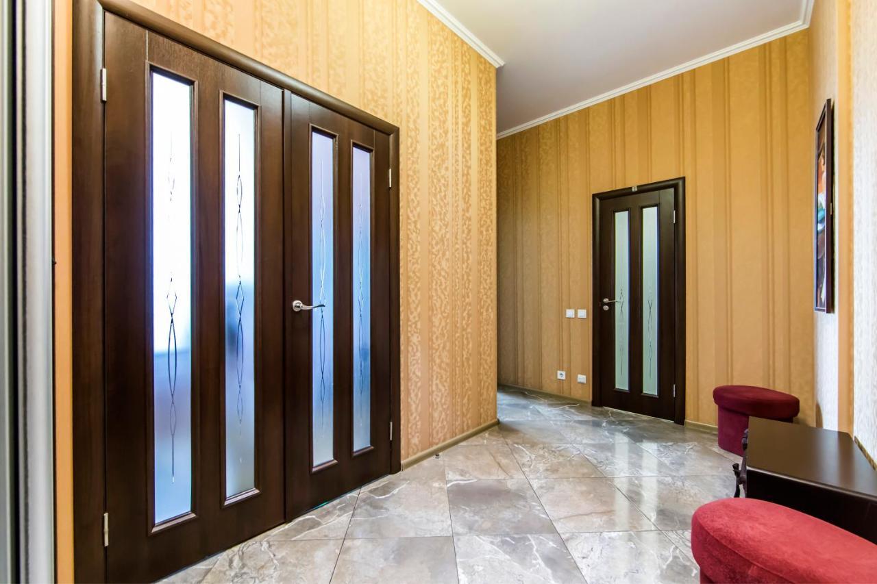 Rent-kiev 2 Min Metro Chernihivska Lux * كييف