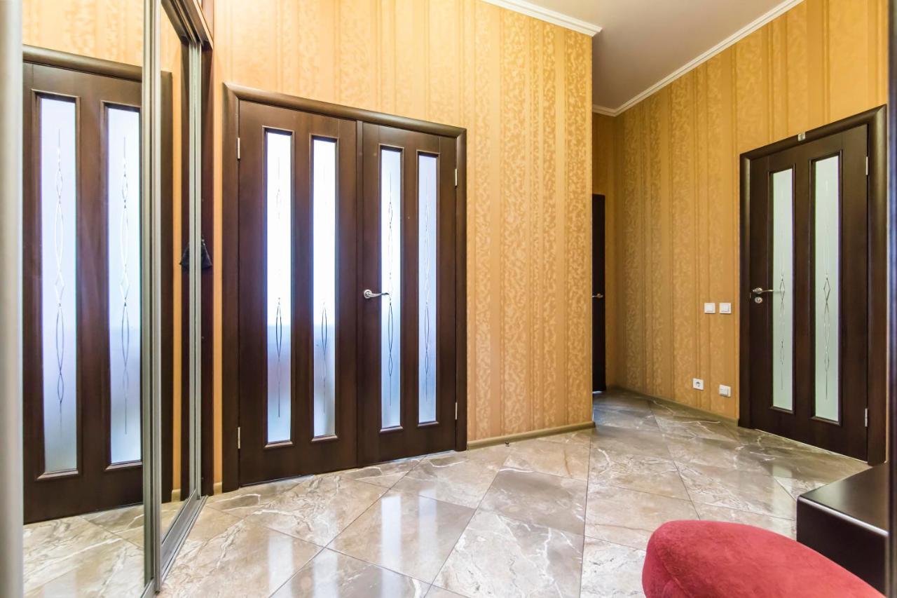 Rent-kiev 2 Min Metro Chernihivska Lux * كييف
